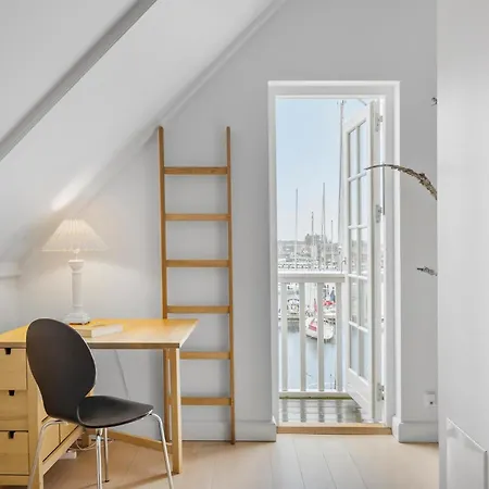 Cozy In With House Sea View Διαμέρισμα *