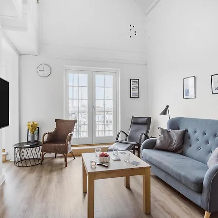 Cozy In With House Sea View Διαμέρισμα
